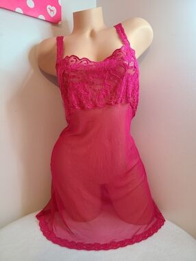 VTG 90s Victoria's Secret Sheer Fishnet & Lace Babydoll Chemise Size Sm Pink